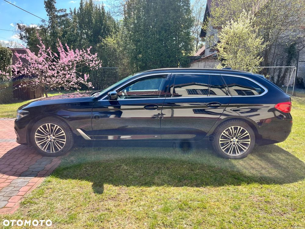 BMW Seria 5 520d Sport Line sport - 4
