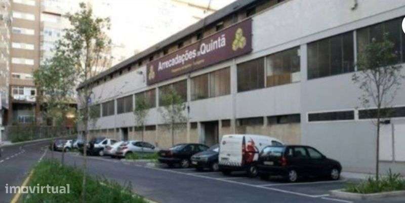Arrendo Garagem Fechada (Box ) 20 m2 - Na Quintã - Guimarães Centro - Grande imagem: 5/12