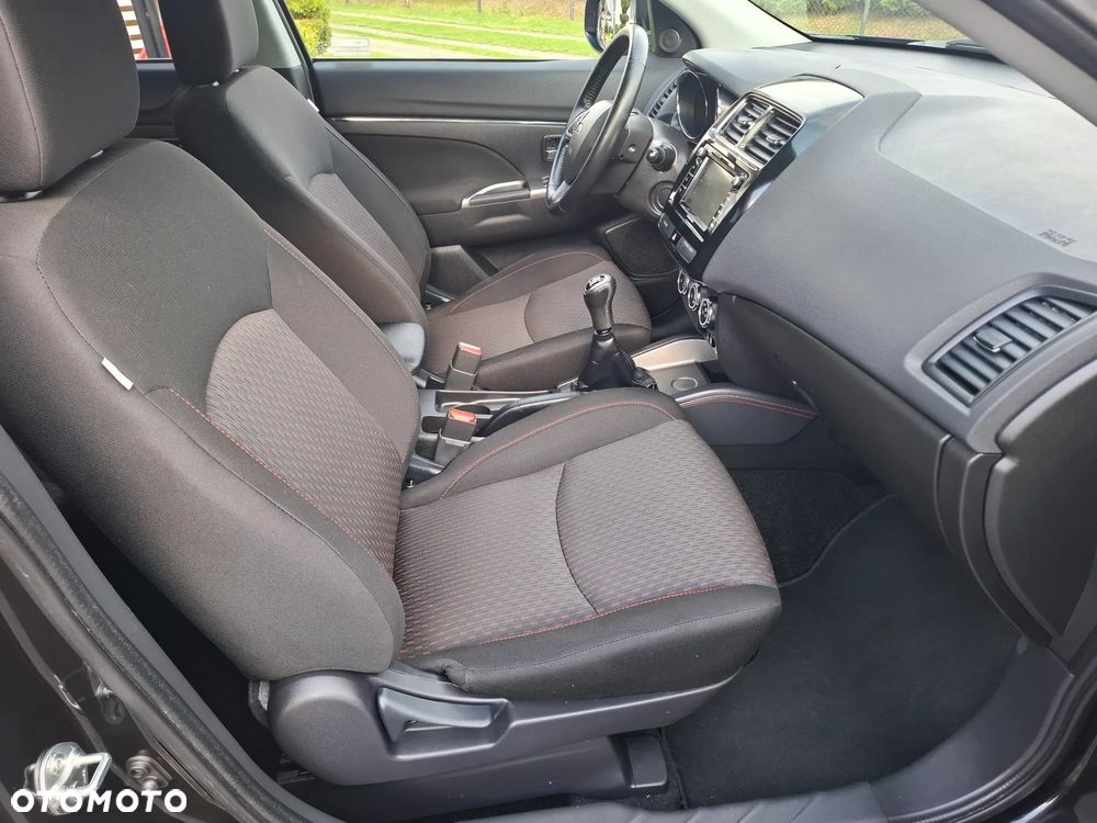 Mitsubishi ASX 1.6 Invite Navi - 23