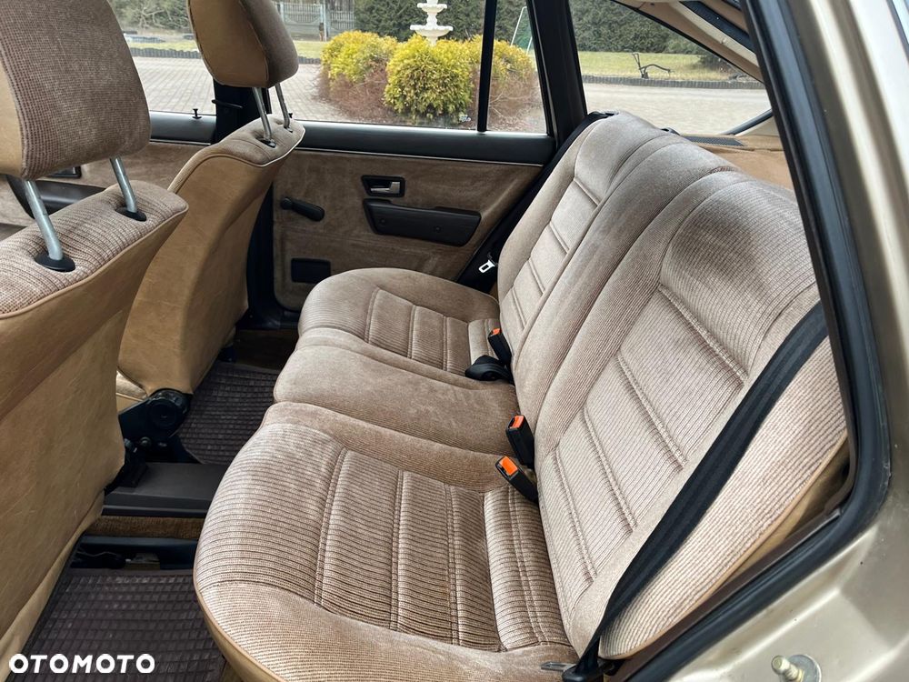 Volkswagen Passat - 6