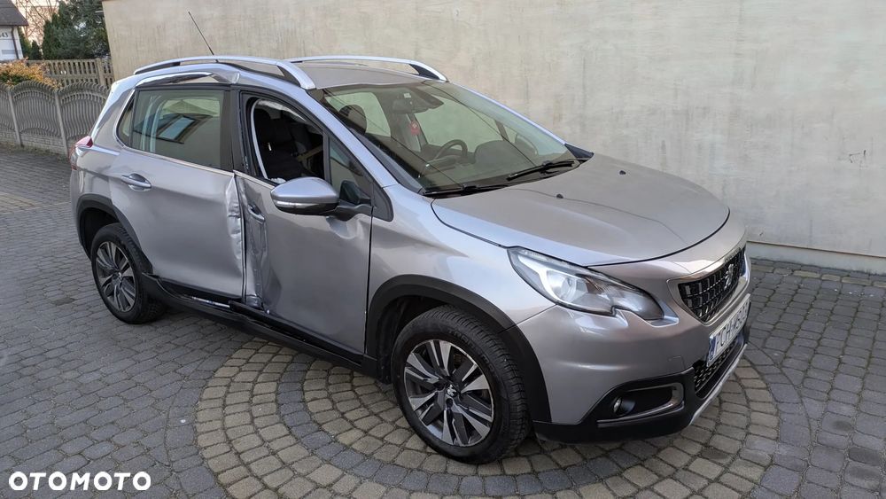 Peugeot 2008 1.6 BlueHDi Allure - 26