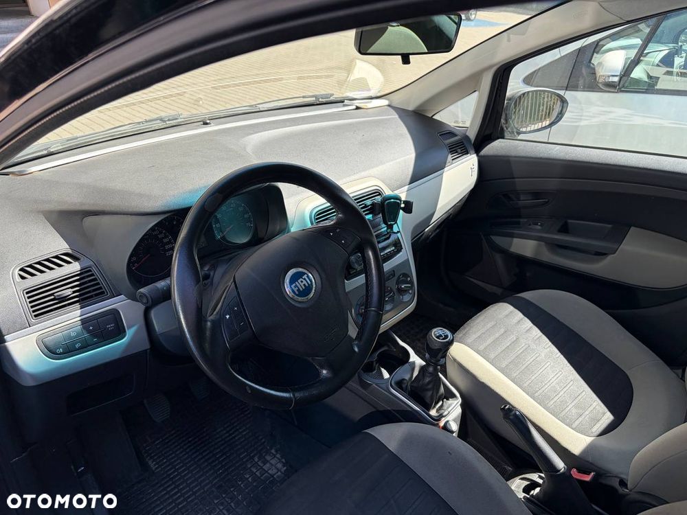 Fiat Grande Punto 1.4 8V Racing - 6