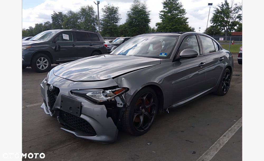 Alfa Romeo Giulia - 3