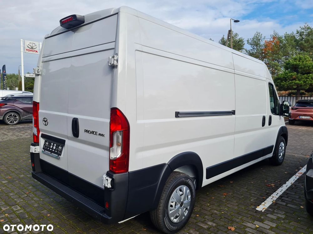 Toyota Proace MAX - 2