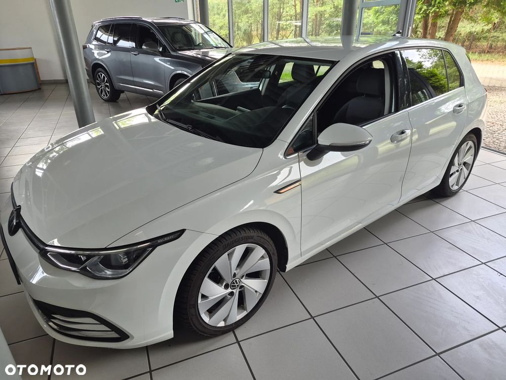 Volkswagen Golf 1.5 eTSI mHEV Style DSG - 1