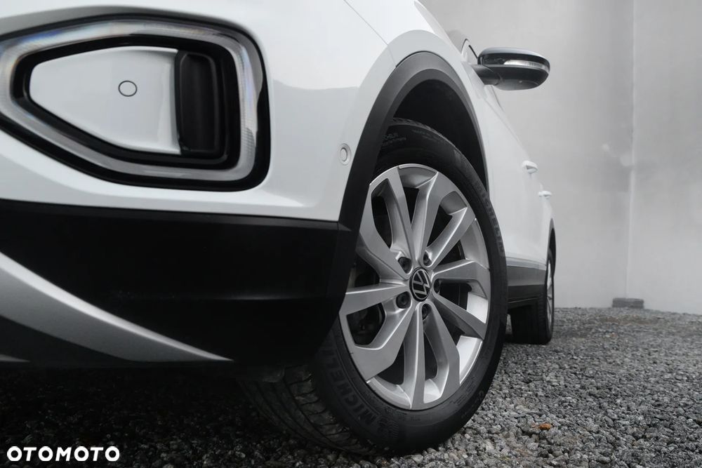 Volkswagen T-Roc - 19