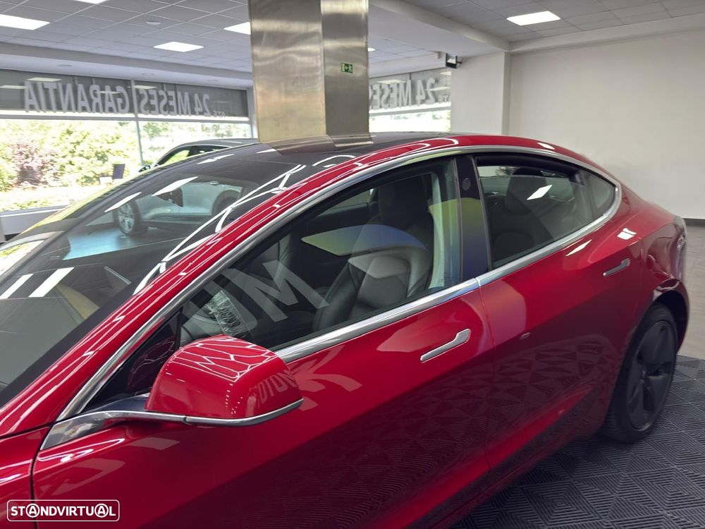 Tesla Model 3 - 9