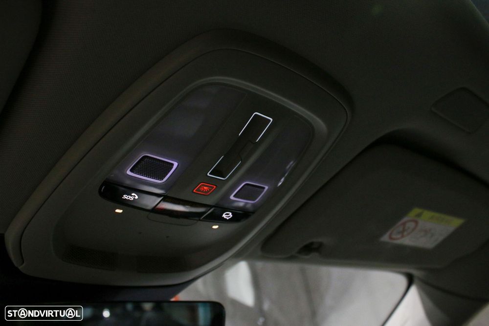 Volvo XC 60 2.0 T6 PHEV Plus Dark AWD - 51