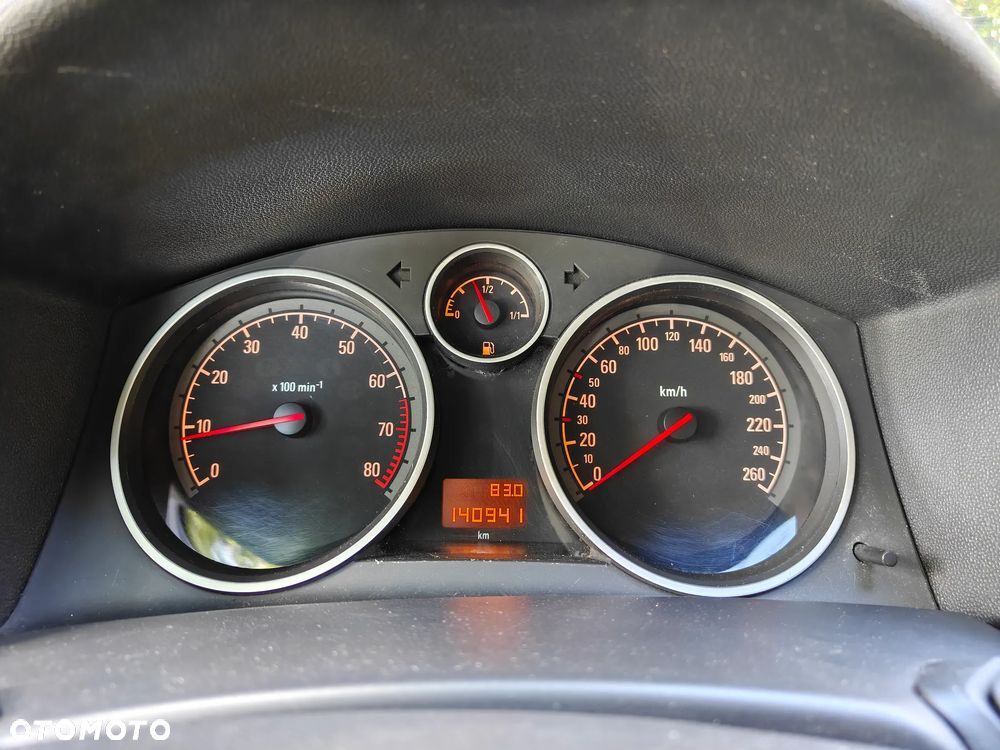 Opel Astra 1.6 Essentia - 11