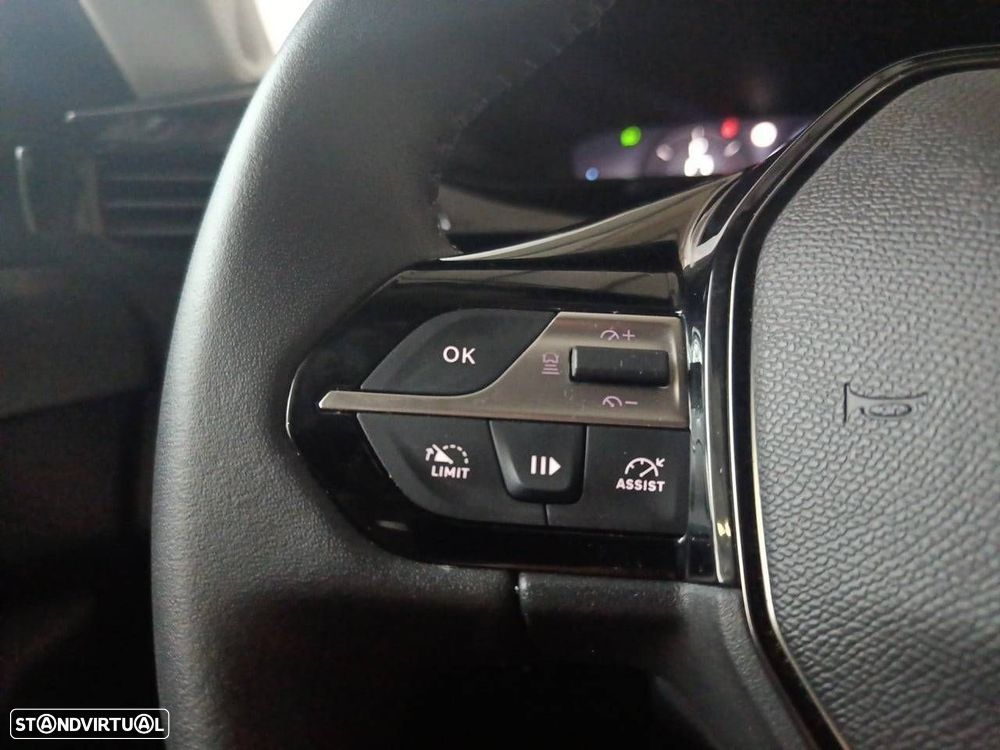 Peugeot 408 1.2 Hybrid Allure e-DCS6 - 16