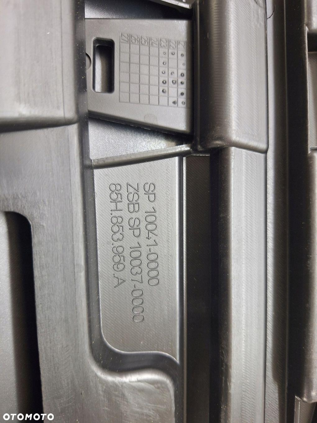 LISTWA NAKŁADKA DRZWI AUDI Q6 E-TRON 85H 2024- OERYGINAŁ - 4