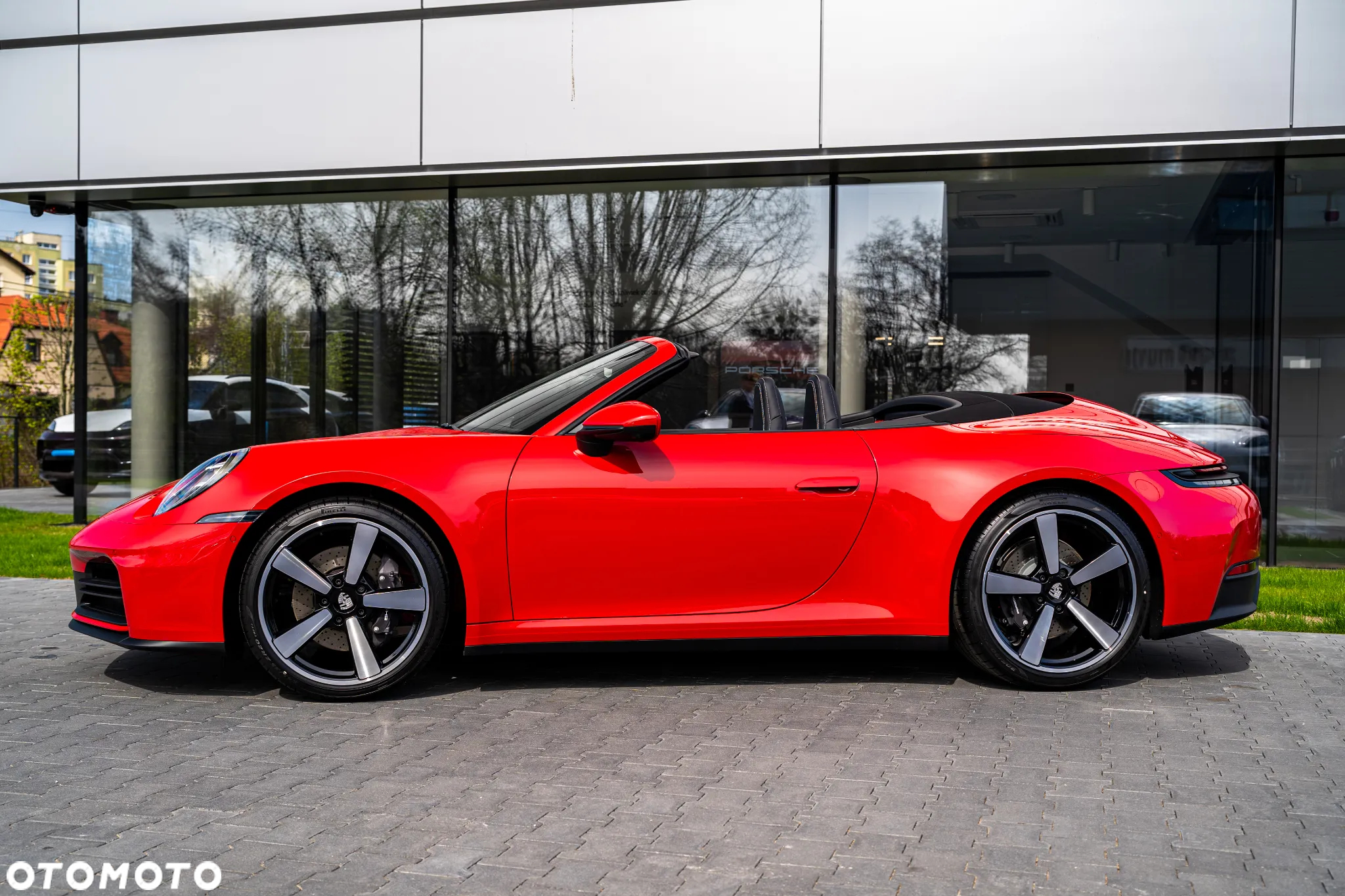 Porsche 911 Carrera Cabrio - 3