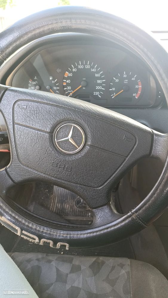 Mercedes-Benz C 220 - 15