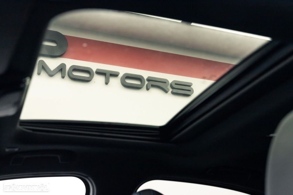 BMW 330 e iPerformance Pack M - 22