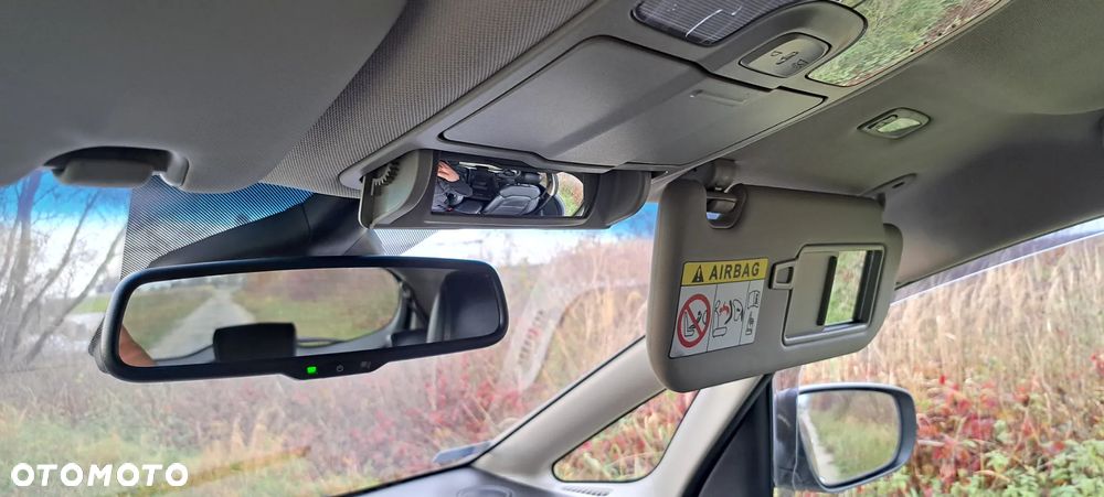 Kia Carens 1.7 CRDi XL 7os - 13