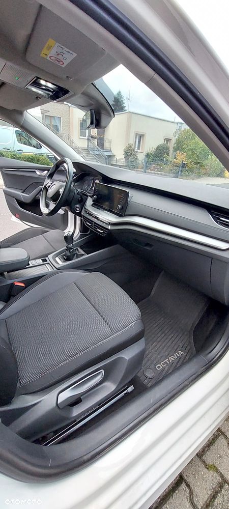 Skoda Octavia 1.5 TSI ACT Ambition - 10