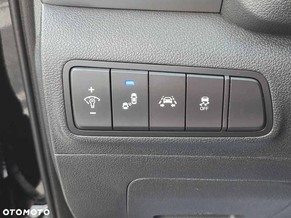 Hyundai Tucson blue 1.7 CRDi 2WD Intro Edition - 12