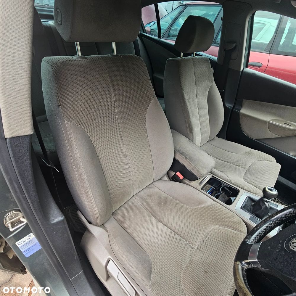 Volkswagen Passat B6 pojazd na części: maska, zderzak, drzwi, szyby, lusterka, chłodnica ... - 22