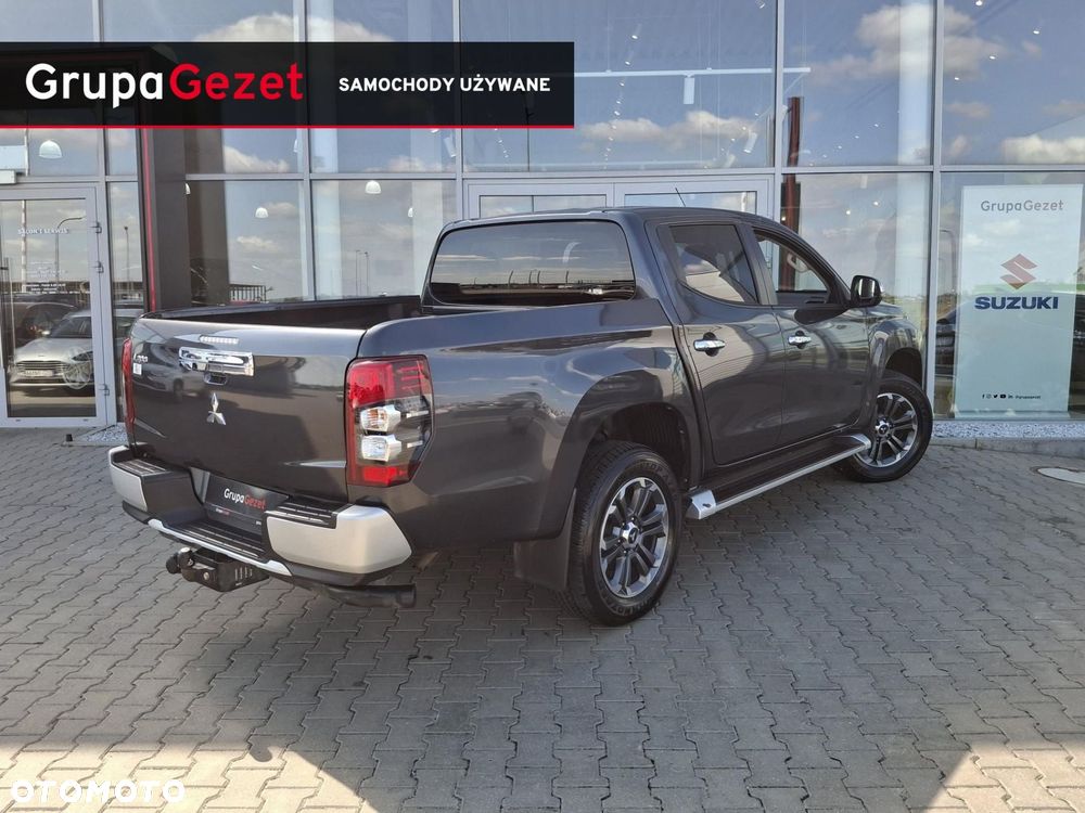 Mitsubishi L200 - 6
