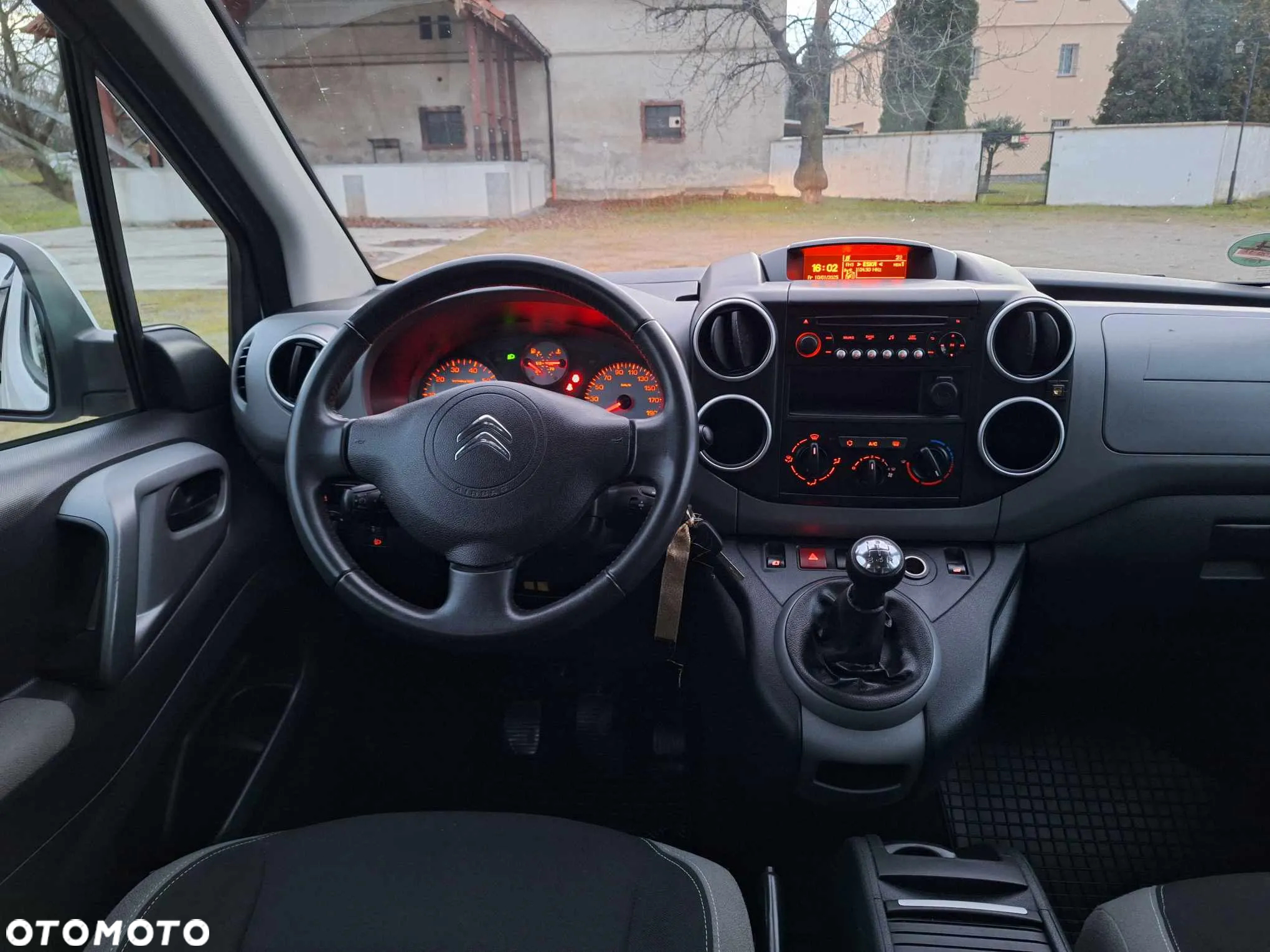 Citroën Berlingo Multispace PureTech 110 SELECTION - 8