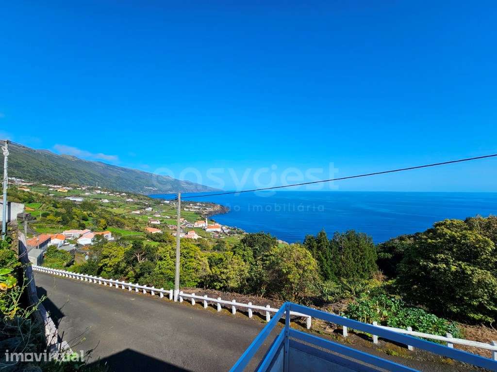 Moradia Tradicional no Pico, com Vista Mar nas Ribeiras - Grande imagem: 3/22