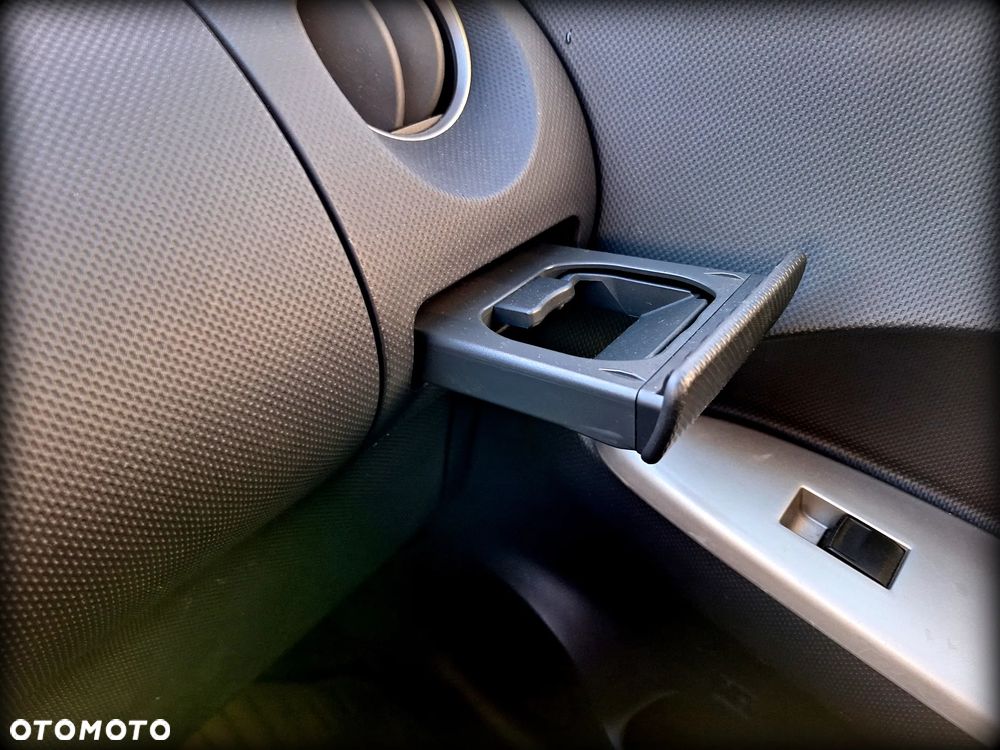 Toyota Urban Cruiser 1.33 4x2 Town - 21