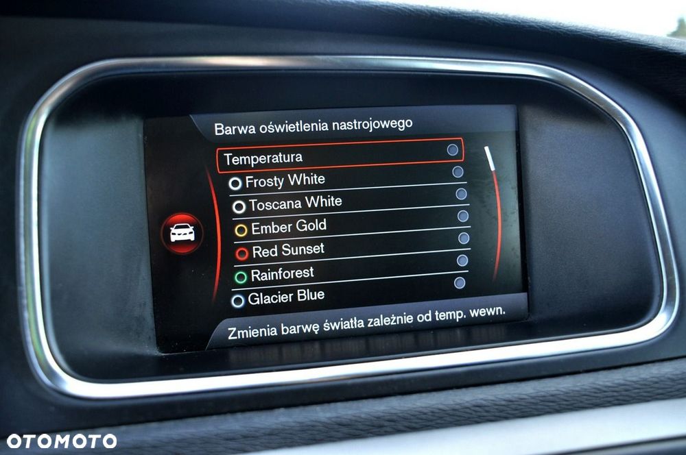 Volvo V40 D2 Momentum - 25