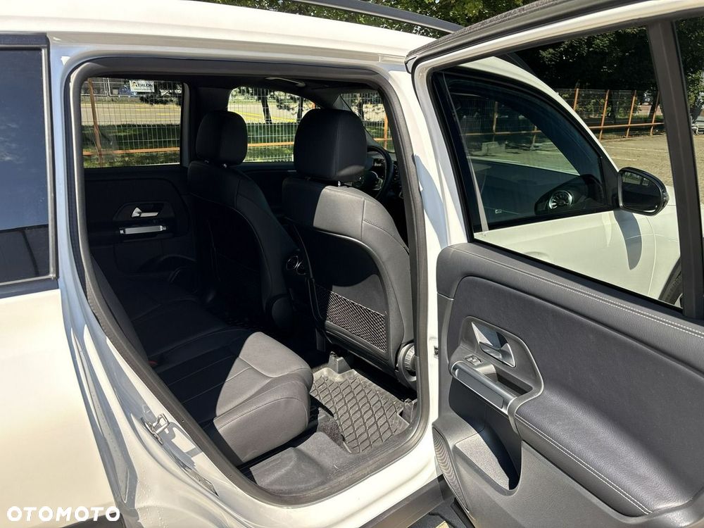 Mercedes-Benz GLB 250 4-Matic 8G-DCT - 19