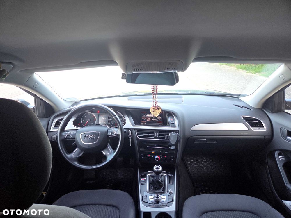 Audi A4 Avant - 8