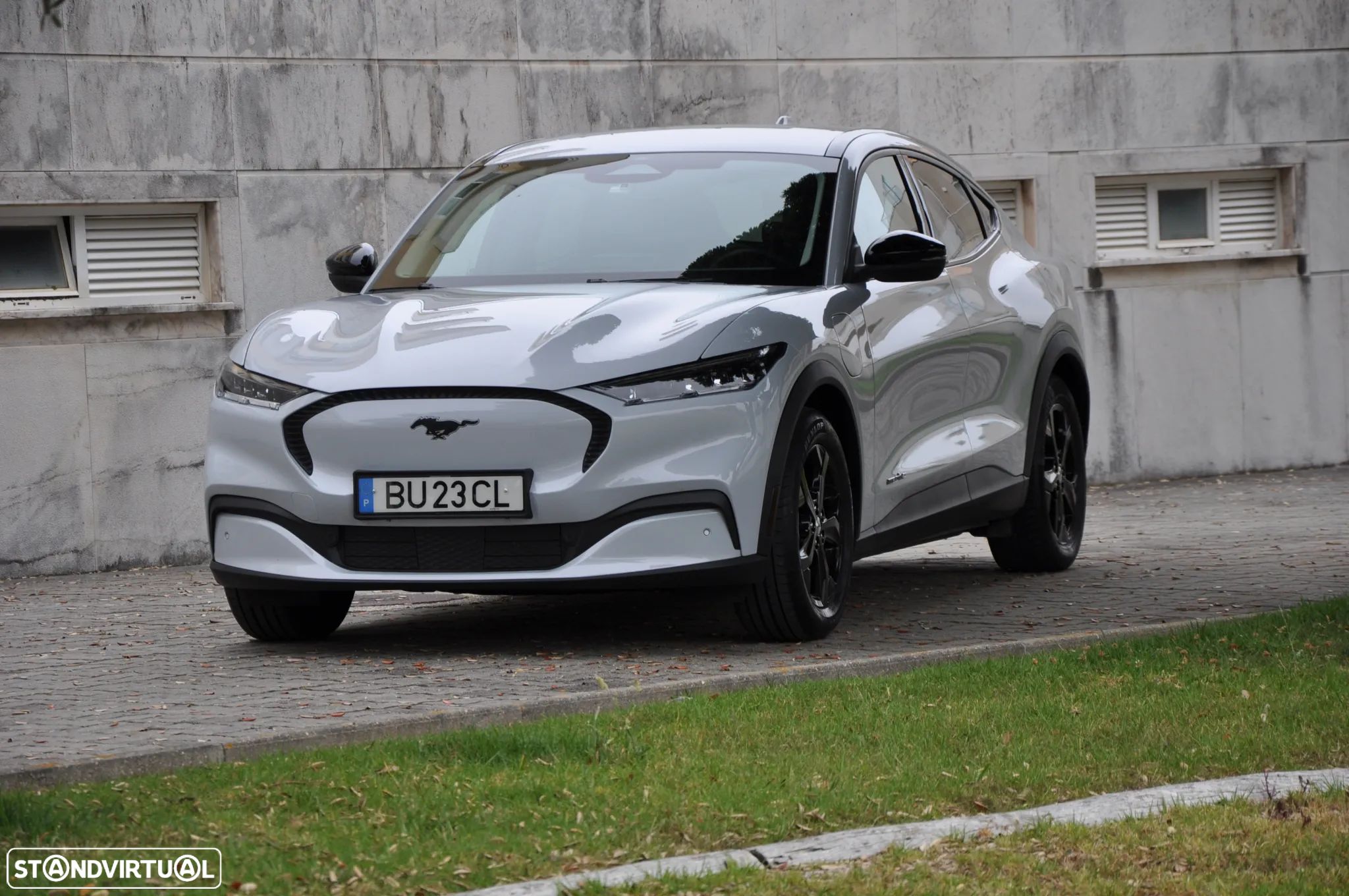 Ford Mustang Mach-E 75.7 kWh Premium AWD - 1