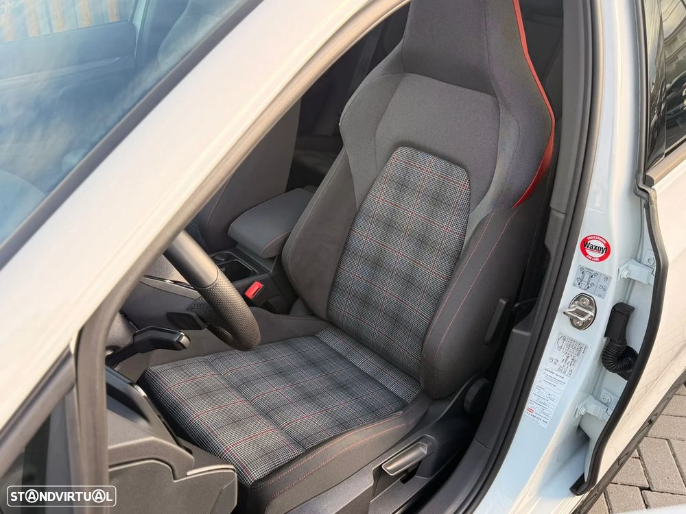 VW Golf 2.0 TSI GTI DSG Performance - 25