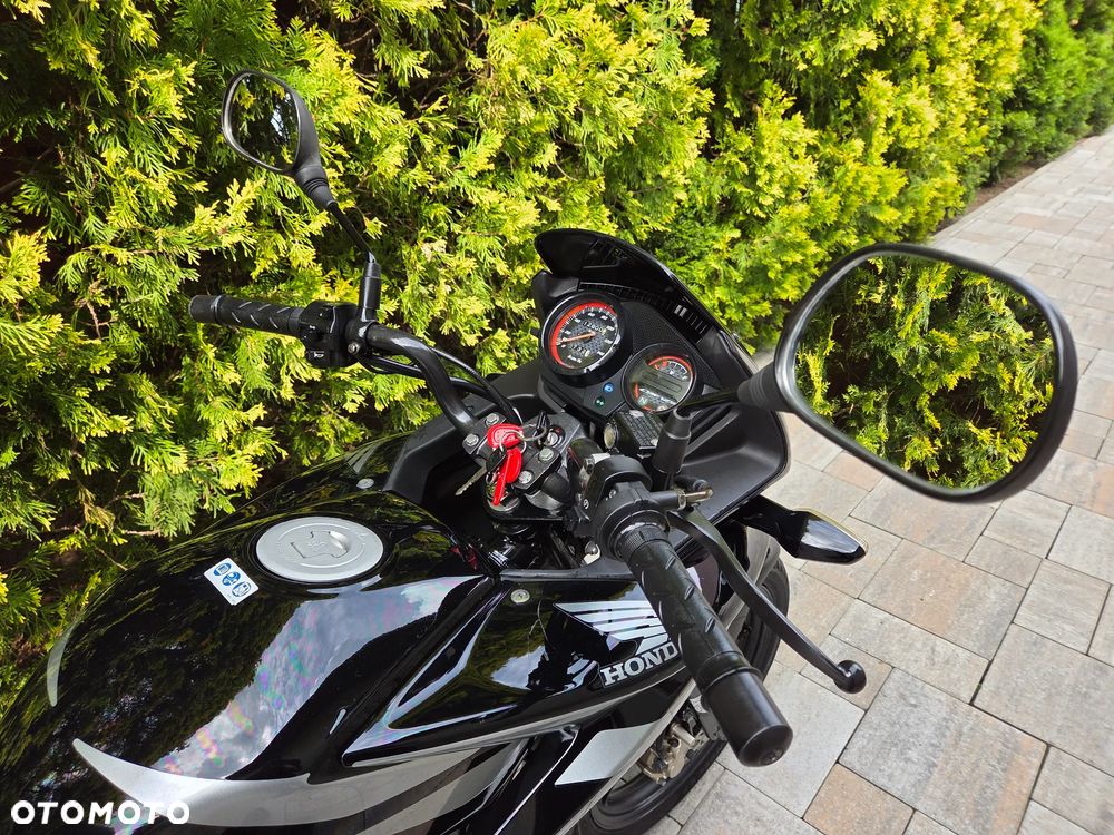 Honda CBF - 13