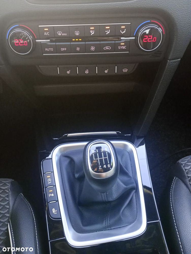Kia XCeed 1.5 T-GDI L Business Line - 12