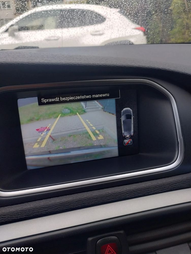 Volvo V40 D3 R-Design Momentum - 10