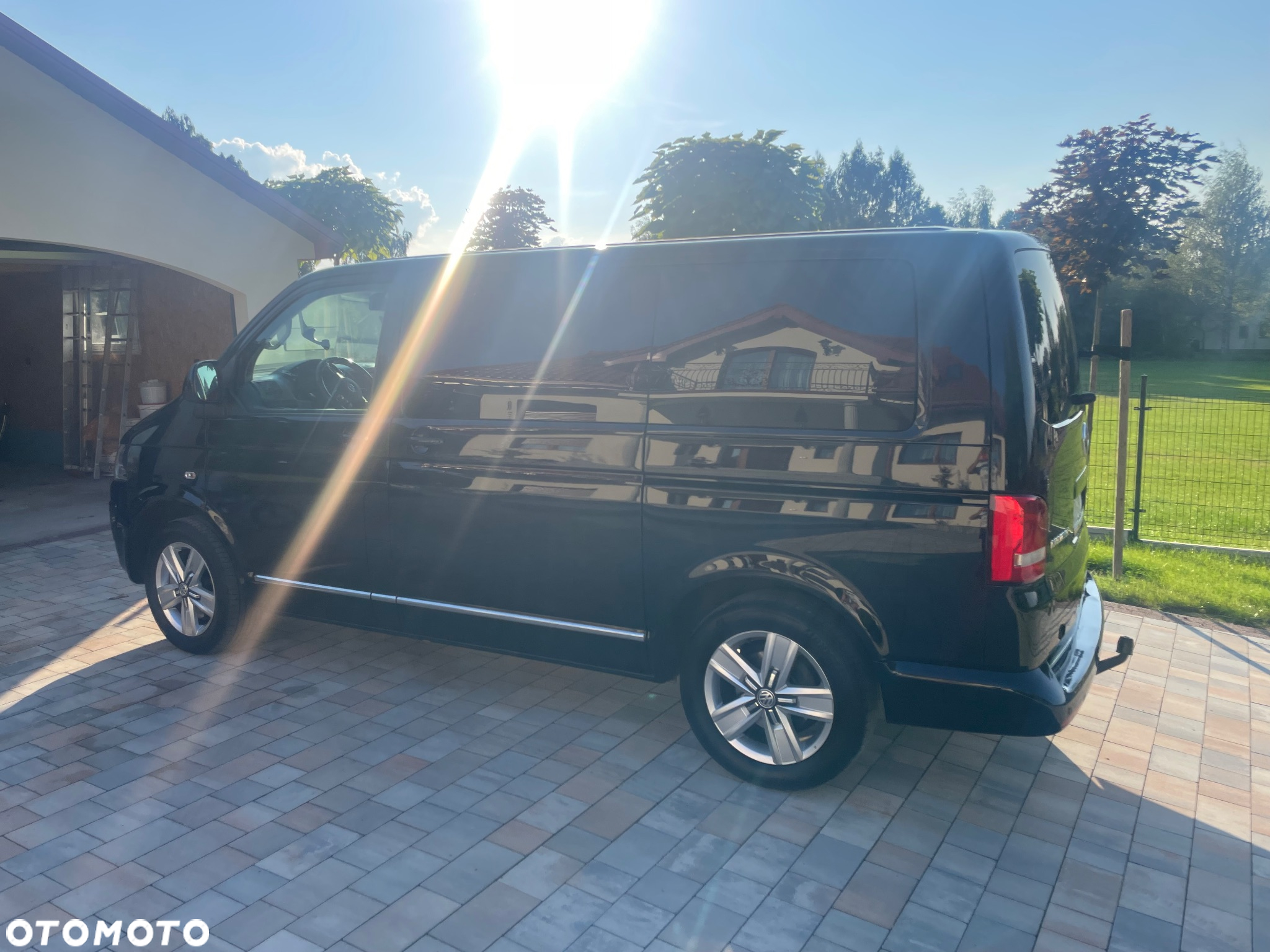Volkswagen Multivan - 19