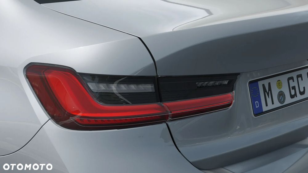 BMW Seria 3 318i M Sport - 10