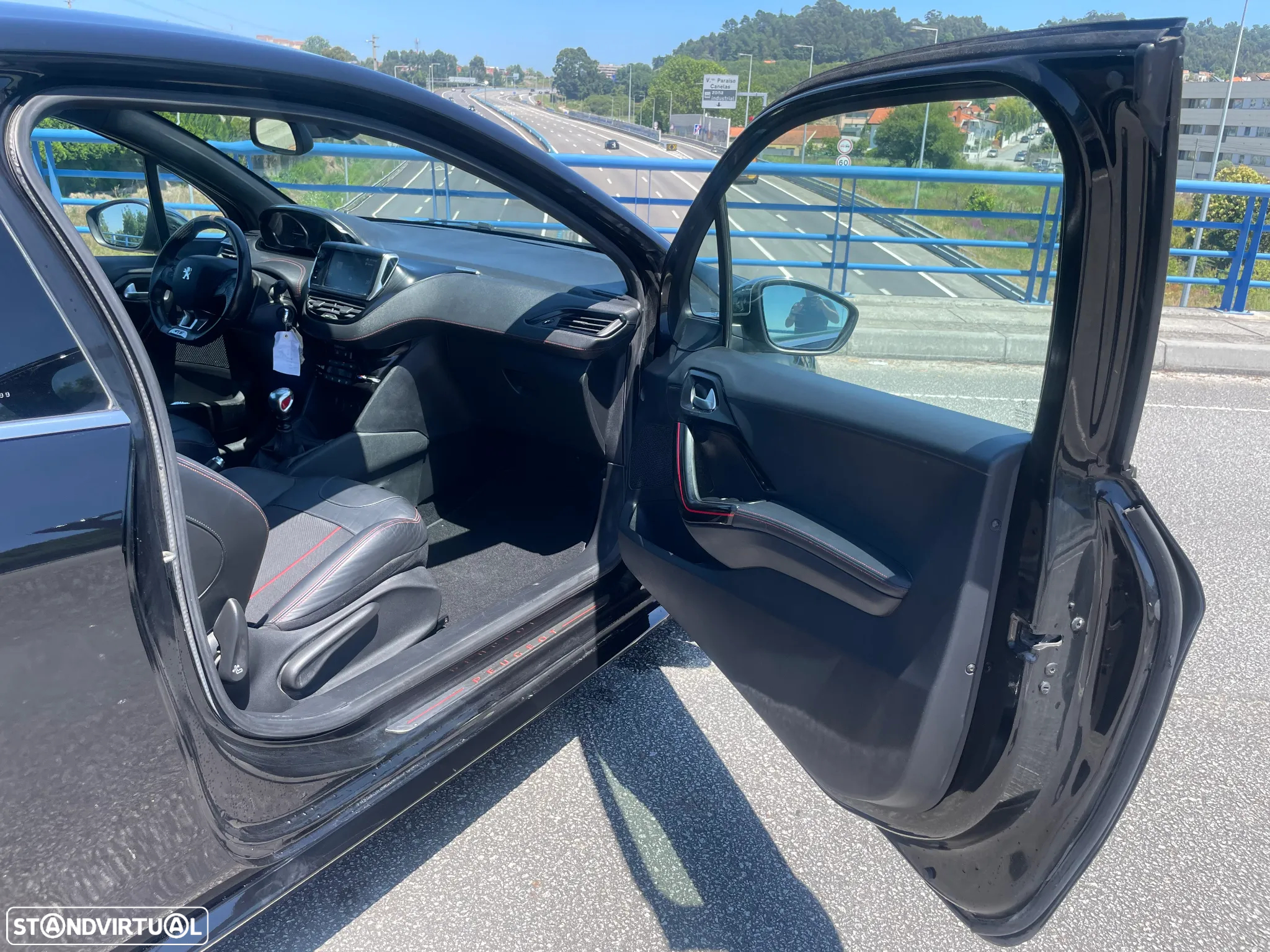 Peugeot 208 1.6 e-THP GTi - 22