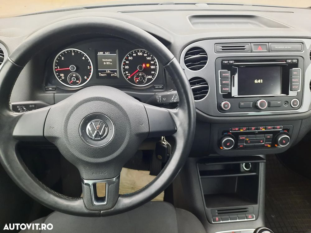 Volkswagen Tiguan 2.0 TDI DPF 4Motion Track & Avenue - 12