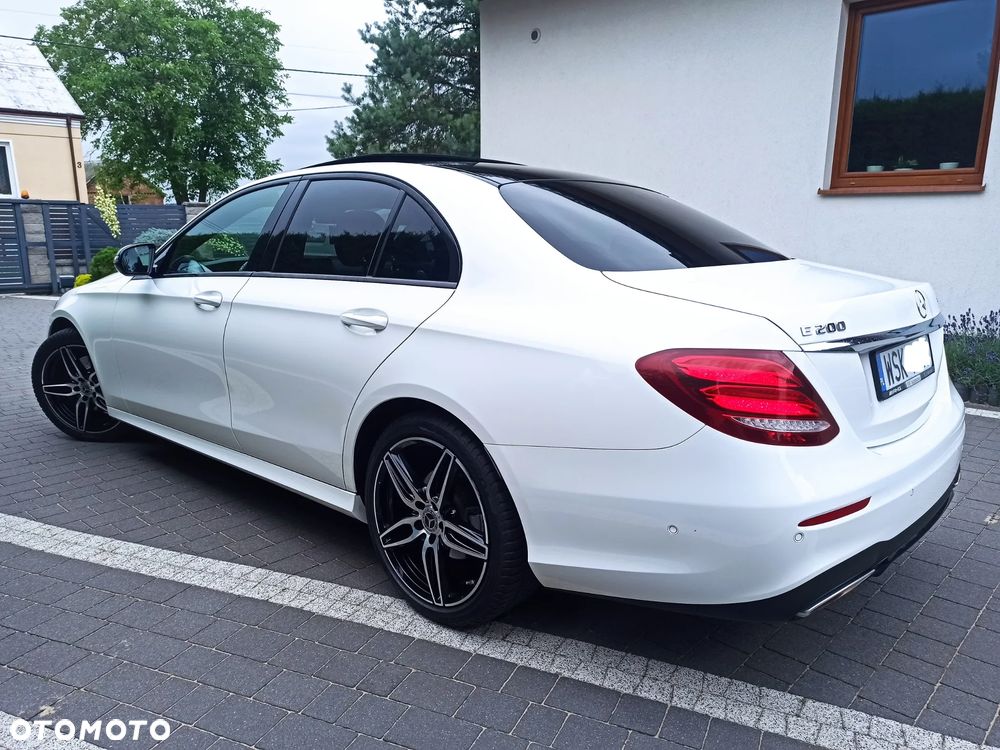 Mercedes-Benz Klasa E 200 4-Matic 9G-TRONIC - 7