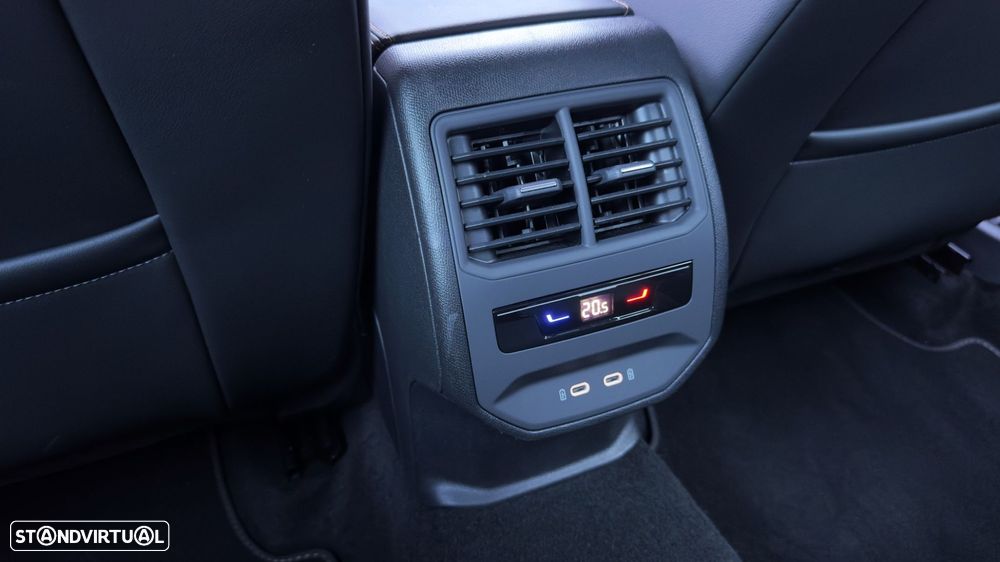 Cupra Formentor 1.4 e-Hybrid DSG VZ - 27