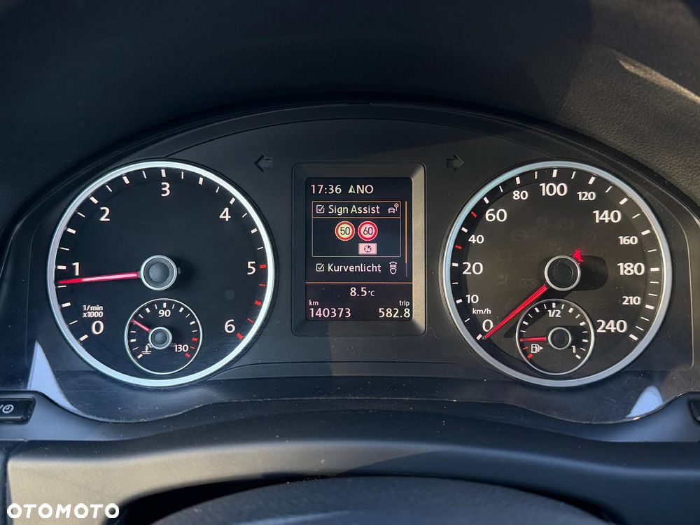 Volkswagen Tiguan 2.0 TDI DPF BlueMotion Technology Cup Sport & Style - 29