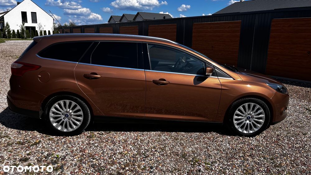 Ford Focus SW 1.0 EcoBoost S&S Titanium - 9