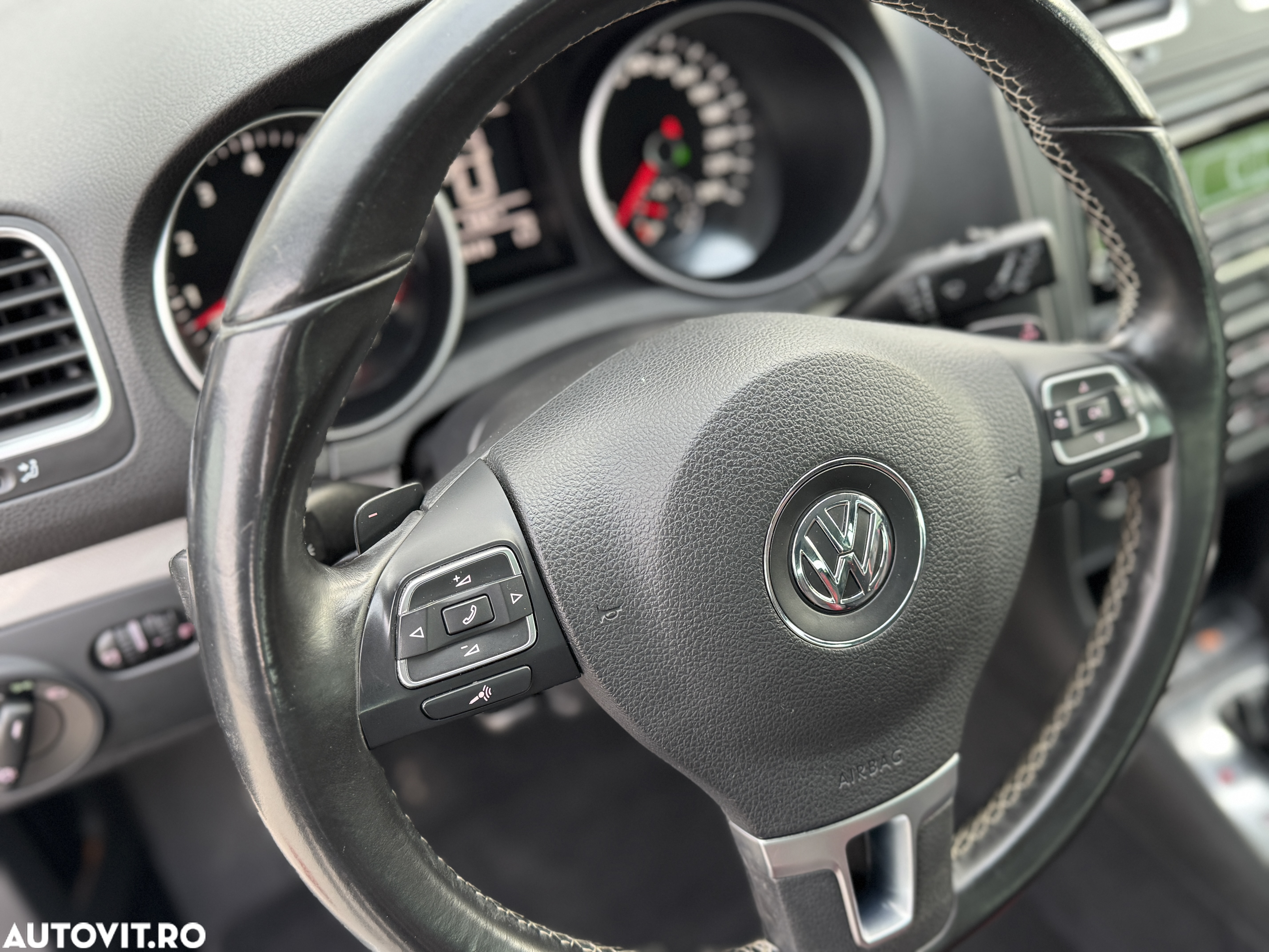 Volkswagen Golf 1.2 TSI DSG MATCH - 10
