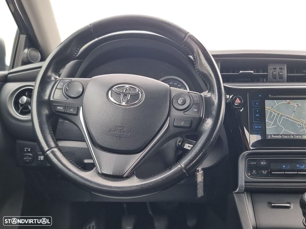 Toyota Corolla - 10