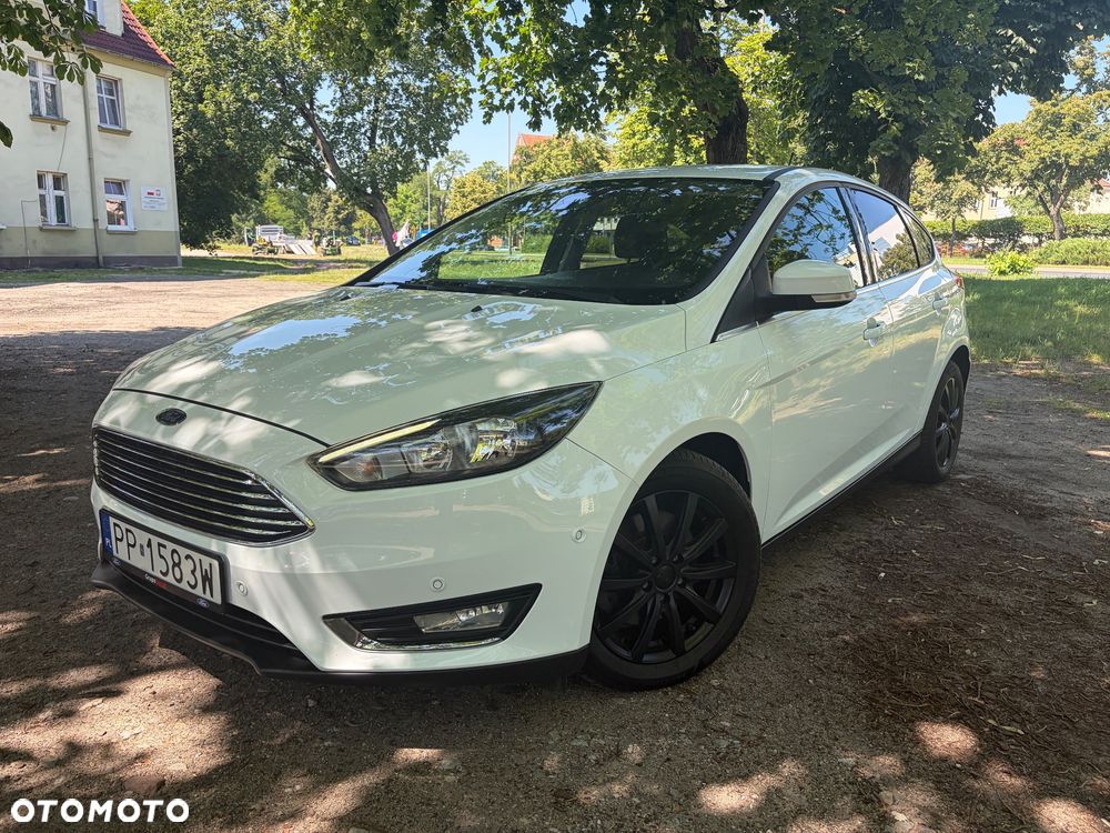 Ford Focus 1.5 EcoBoost STart-Stopp-System TITANIUM - 4