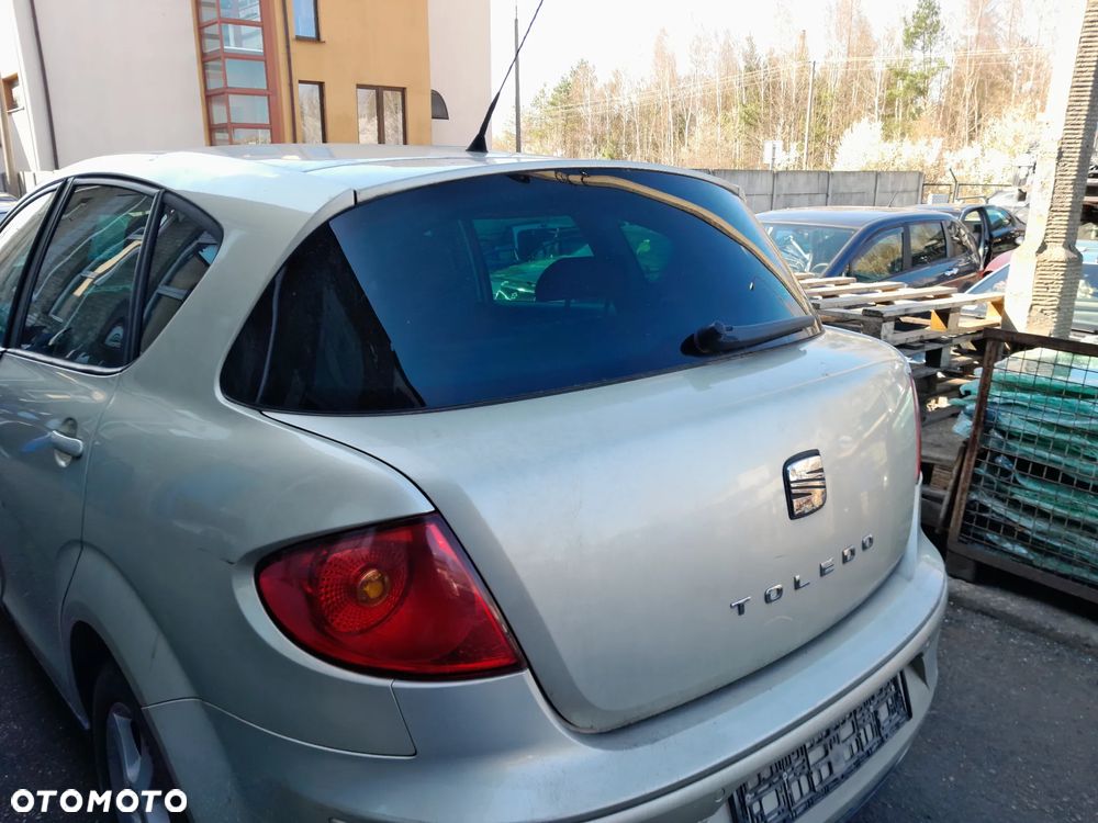 Klapa tylna pokrywa bagażnika SEAT Toledo III 04-09r. LS1R - 3