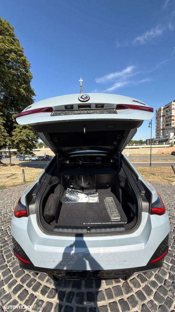 BMW i4 - 9
