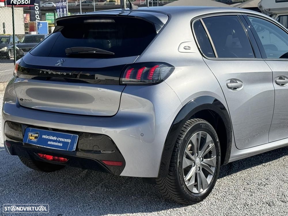 Peugeot e-208 50 kWh Allure - 11