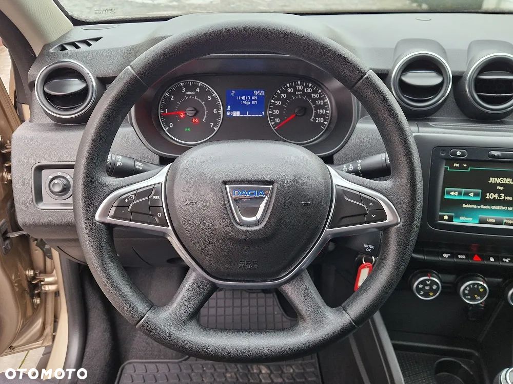 Dacia Duster SCe 115 4x2 Laureate - 16
