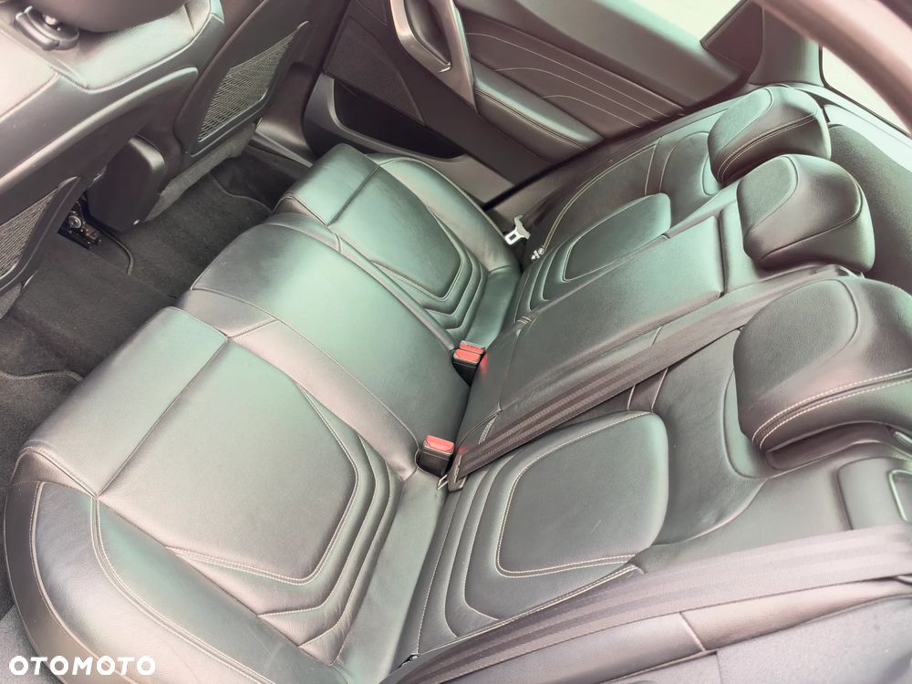 Citroën DS5 2.0 HDi Hybrid4 SoChic MCP - 23